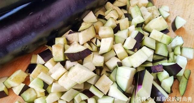 营养|秋天,此菜再不吃就过季了,营养极高,女性要多吃,烙馅饼真香