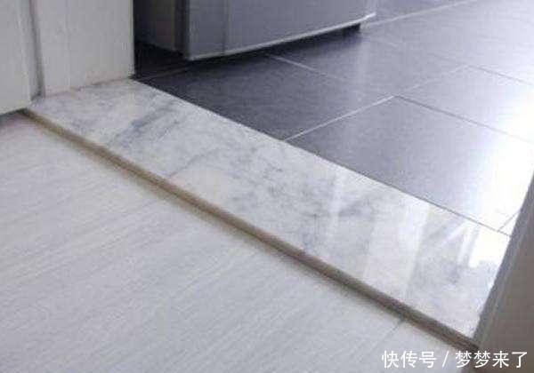朋友|德国朋友卫生间这样装门槛石，不得不夸聪明，看完想回家拆了重装