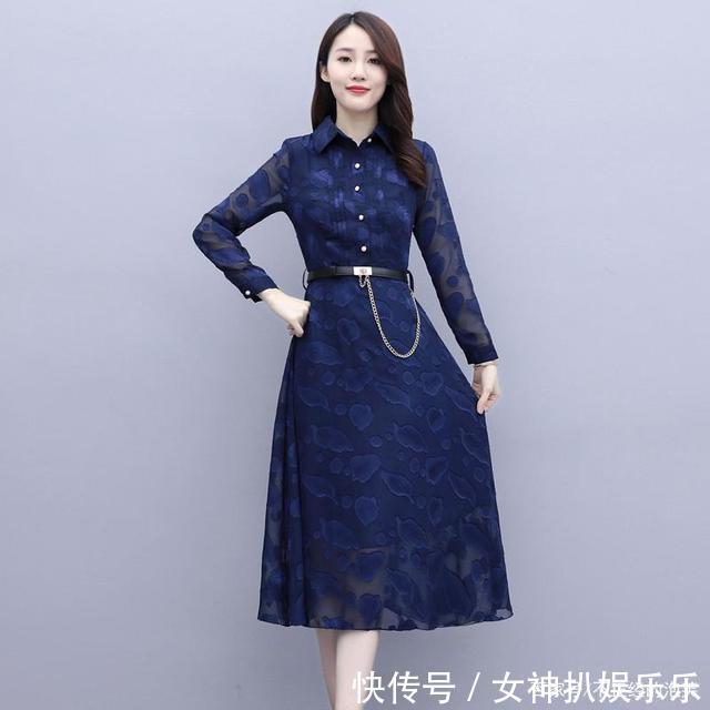 气质|真正高级感的女人,少不了一条“蕾丝裙”,配小高跟,尽显女人味