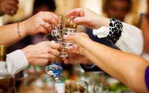 钠离子|高血压一定要注意平时饮食,特别是这些食物,高血压患者尽量少碰