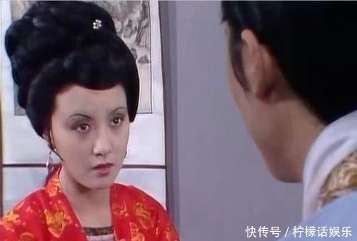 太婆婆|《红楼梦》中的笑话并不好笑，为何却能让贾府人笑得前仰后合？