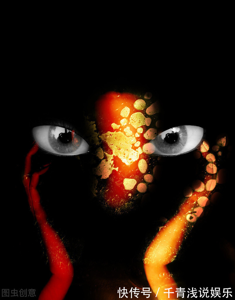 伊娃|她拔掉32颗牙齿,割开舌头,整容成蜥蜴,只为弥补18岁受到的伤害