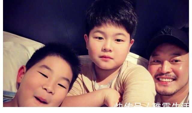 胡可|沙溢曬二兒子小魚兒 胖嘟嘟極可愛 粉絲:公公好好培養(yǎng)以后他娶我