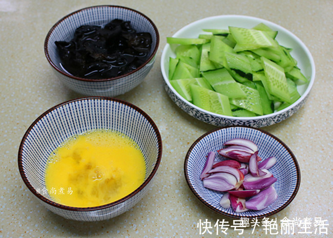 瘦身界|此款低脂菜,妹妹坚持隔天吃一顿,腰围变小了,脸色红润精神好