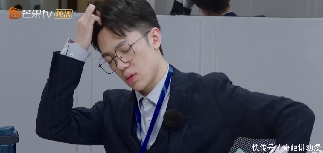 她俩吵起来了，我竟然觉得好过瘾！