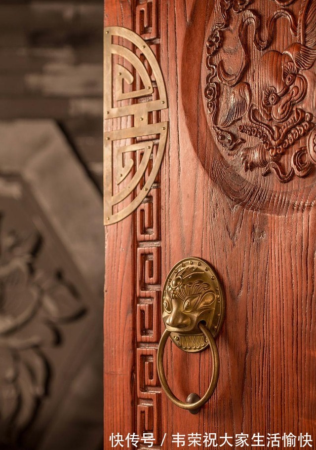 白虎|俗话“一户开两门,人财都难存”是啥意思有没有道理