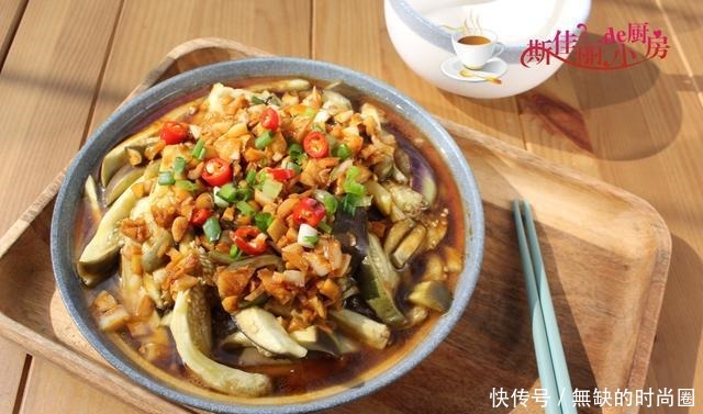 开胃|这菜蒸一蒸5分钟就能上桌,鲜到流口水,开胃又下饭,拿肉都不换