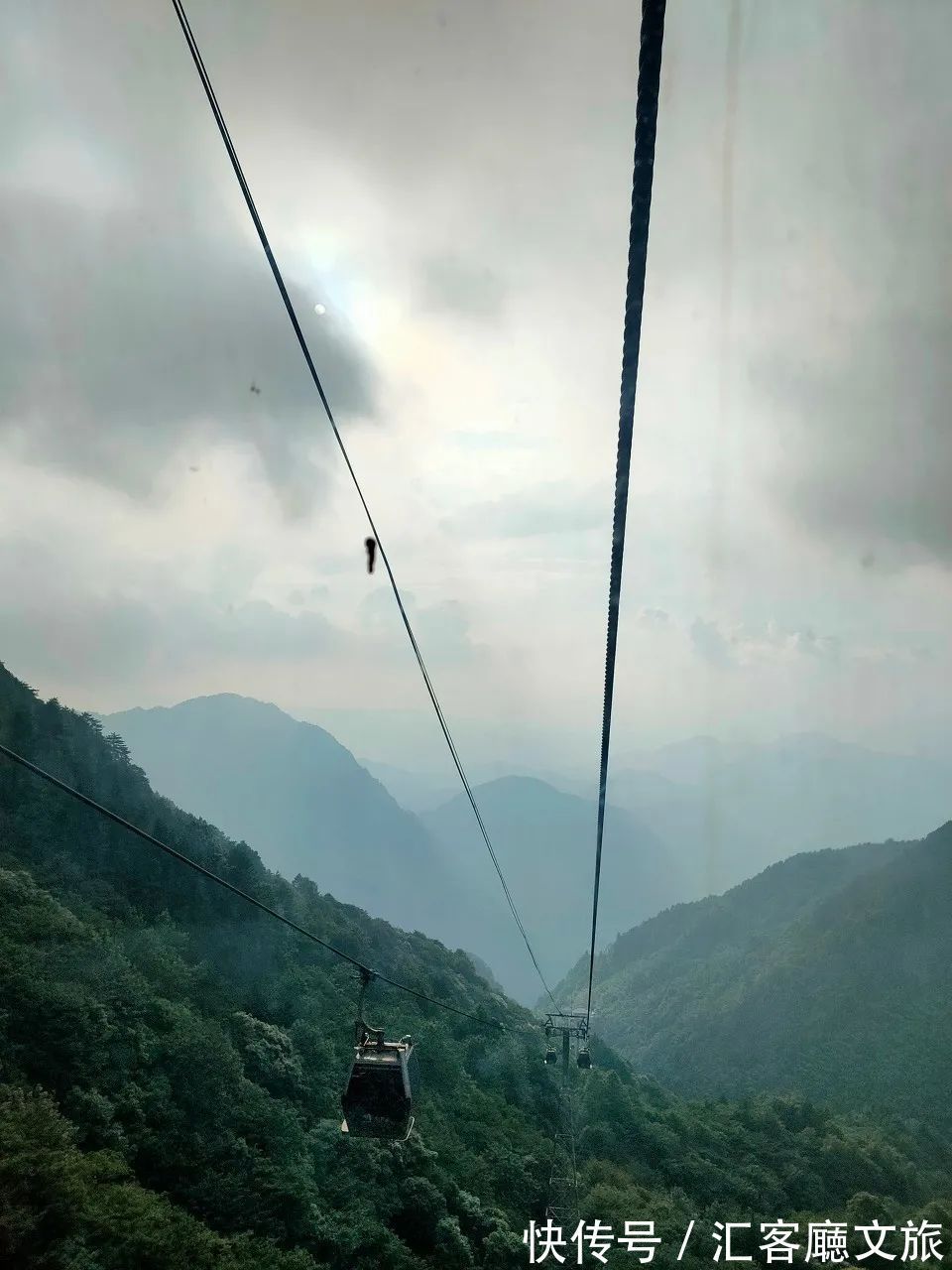 “水上公路”火出圈！这个夏天我想和你去江西看遍灵山、古村