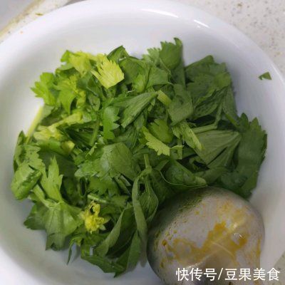 红烧肥肠|红烧肥肠比卖的还好吃，简单易做味道棒