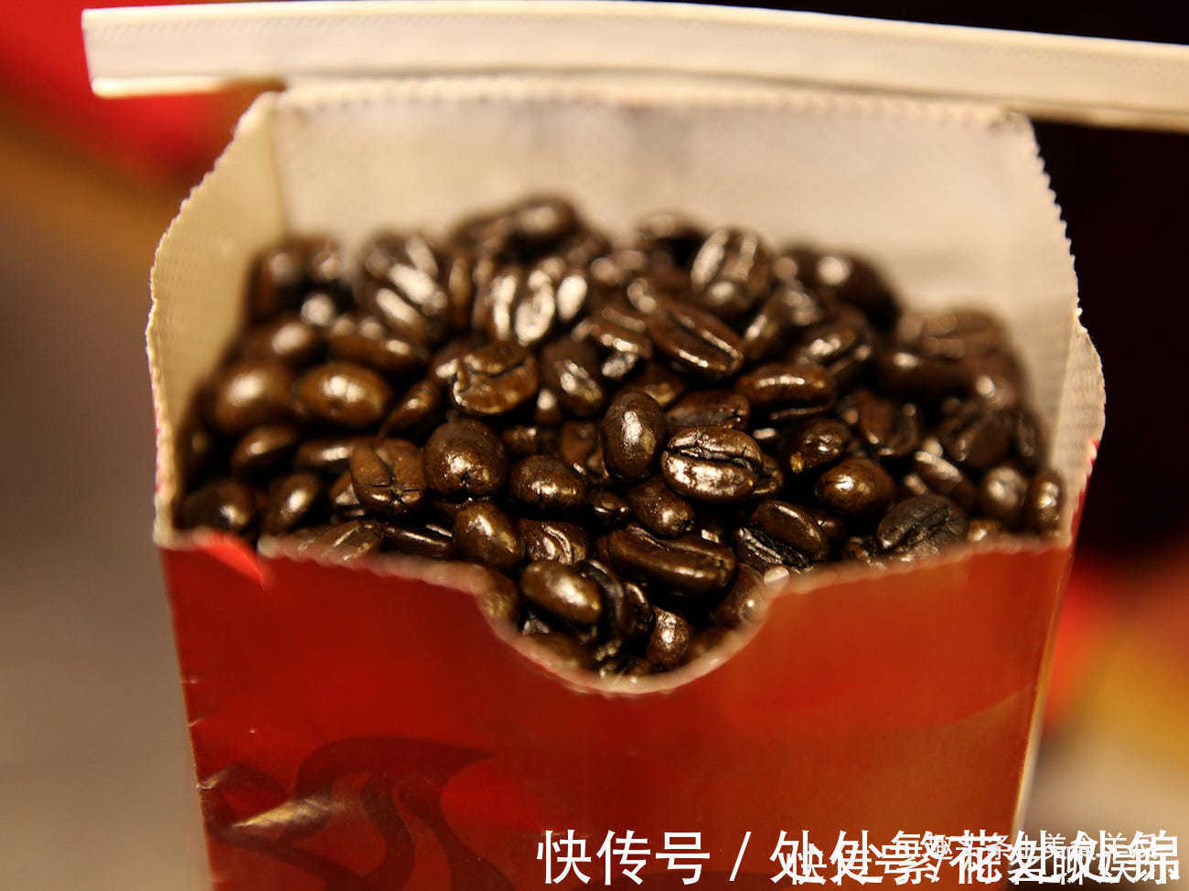 奶酪|牛奶和鸡蛋不要放在冰箱门里18种错误储存食品和食材的方法