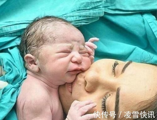 新生儿|新生儿若有这3种表现,其实是在暗示妈妈:我在娘胎里过得很滋润