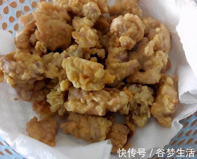 老妈炸酥肉的秘诀，不止是挂糊！多加“这一步”，更香更酥脆