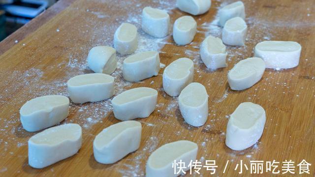 五花肉|教你做好吃的空心烧饼,无技巧无难度,夹菜夹肉都好吃,比买的香