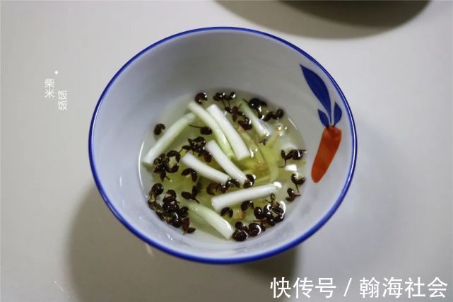 食用碱|馄饨的家常做法，从擀皮到调馅全教你，汤鲜肉香，太好吃了