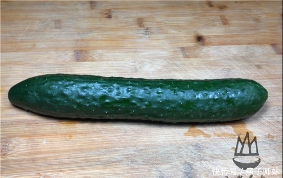 分享一下|饭店“拌黄瓜”为什么这么好吃?大厨教你这样做,连一口汁都不剩