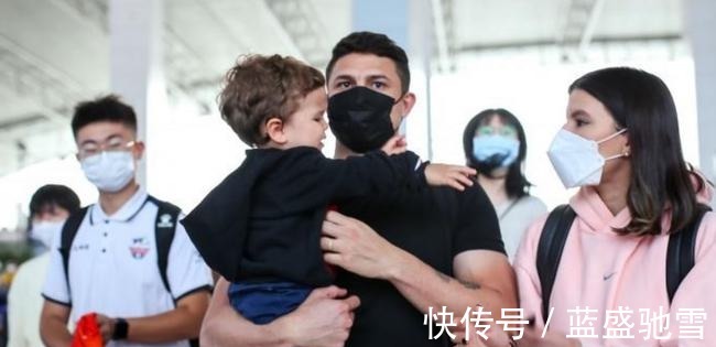 归化球员|中国足球又闹笑话！日本网友感谢归化球员一比才懂你们真爱日本！