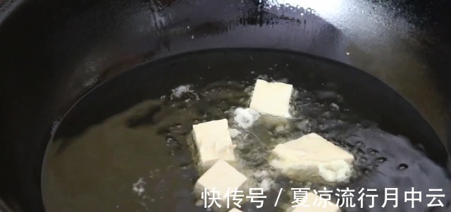 外婆教我拿手绝活,豆腐最好吃的做法,简单接地气,全家都爱吃!