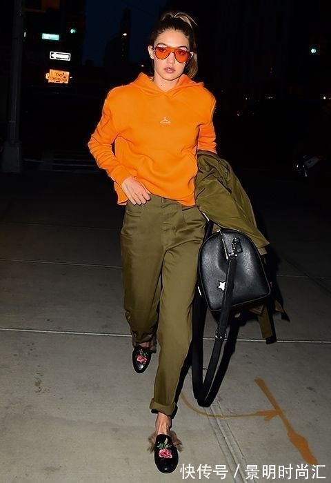 柑橘橙 这个能让冬季变得灵动有趣的颜色,只要穿对了,绝对是最吸睛穿搭