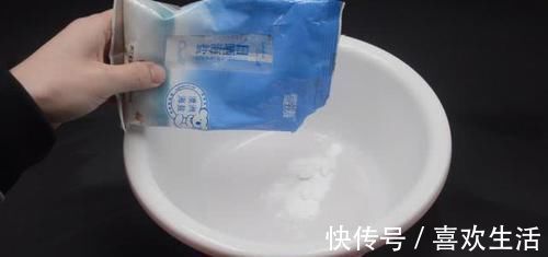 妙招|不管抹布有多脏,教你一个简单的方法,洗的白净还不伤手,真实用