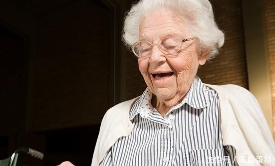 4个“长寿密码”,早睡早起可能只排第4位,第