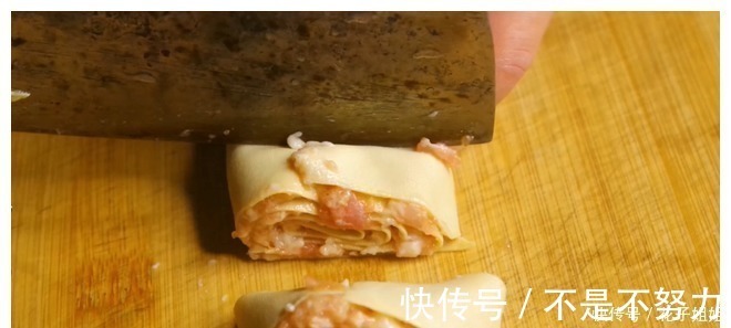 豆腐皮最好吃做法,不凉拌,不用炒,真是太香了,看着都好吃!