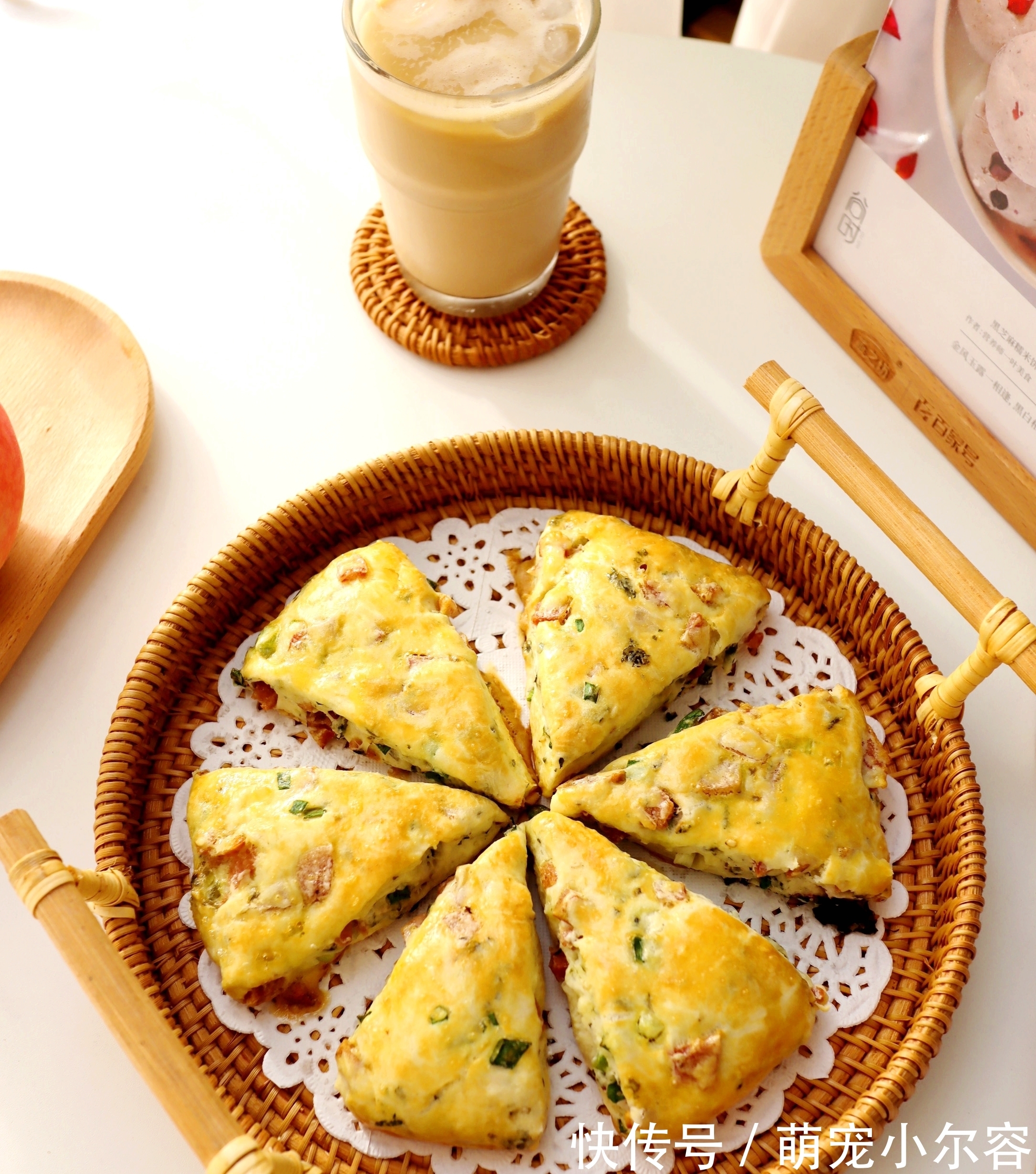 立秋后,早餐爱上这个饼,不揉面不发面,无油无糖,松软又可口