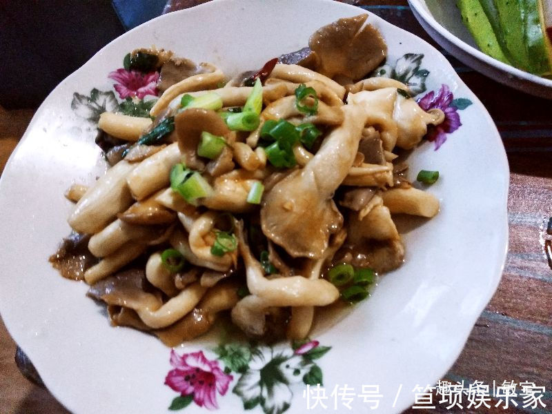 农家菜|周末去老丈人家干农活，丈母娘弄了6个农家菜，卖相一般但味绝了