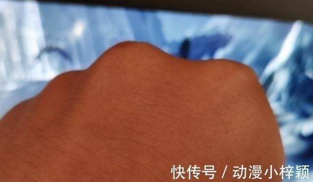 可乐|日本动漫太扯淡,徒手把碳捏成钻石,网友们纷纷玩起了梗