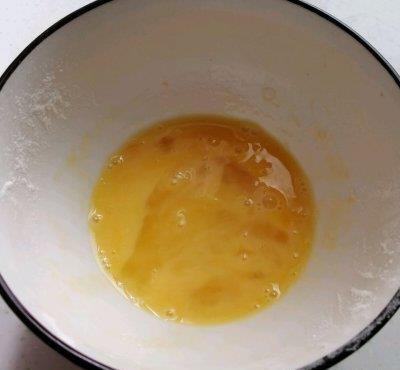 鲜香|西红柿鸡蛋疙瘩汤，营养丰富，鲜香味美