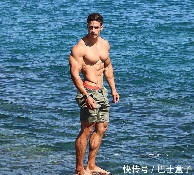 技巧|如何把自己手臂训练得更粗？4个训练技巧，让手臂得到全面充血