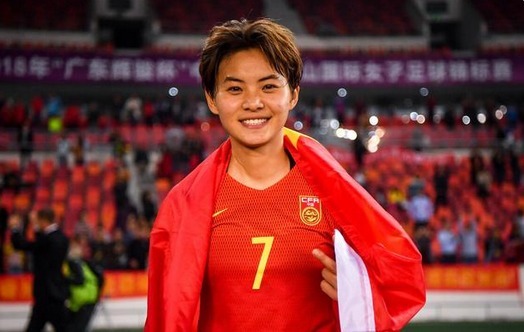 王霜|女足王霜正式官宣重要决定!水庆霞大力支持,中国女足迎来新希望
