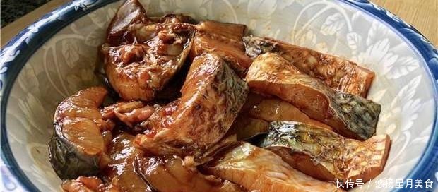 草鱼不要做红烧,淋入一罐啤酒,不加一滴水,出锅汤都喝干净