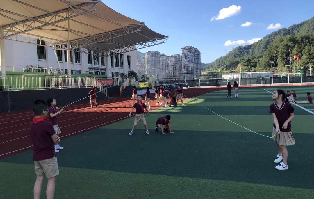 落地|景宁：“双减”落地首个新学期 中小学生“减负”不“减学”