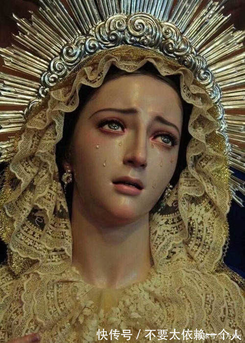 微微一笑@圣母泪妆为什么那么火怜悯众生的高级妆容