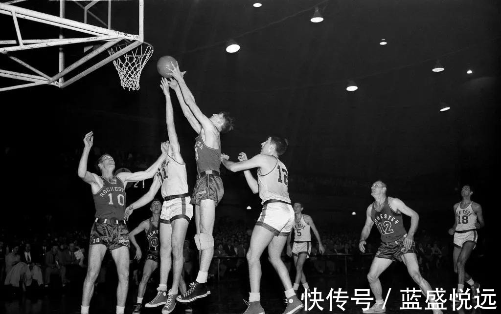 球员|美媒列出了效力NBA10个赛季以上,却从未缺席过季后赛的19名球员!
