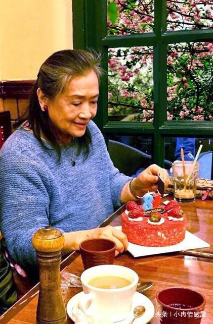 离世#2008年,因1万块朱逢博丈夫离世,骨灰放卧室,饭菜先给他