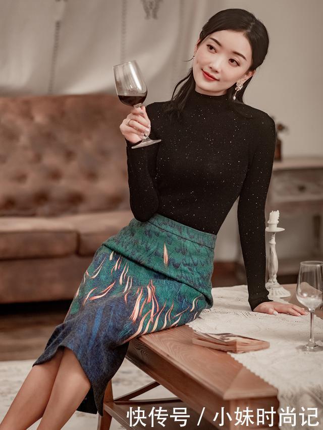  旗袍|真正气质的女人, 内搭也不会随便! 奔五的女人这样穿, 优雅又高级