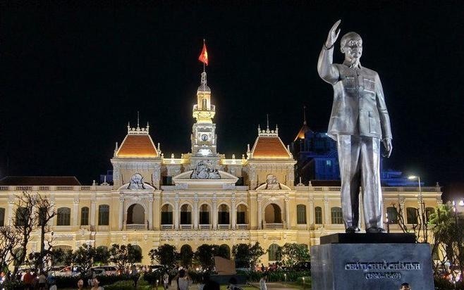 上任|胡志明在华生活20年,与汉文化颇有渊源,为何上任后废除汉字?