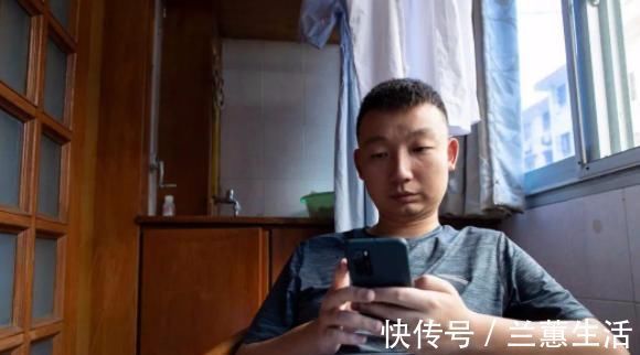 田静|看看郭威小时候的照片,是个乐天派,长大后却成为了内向的大男孩