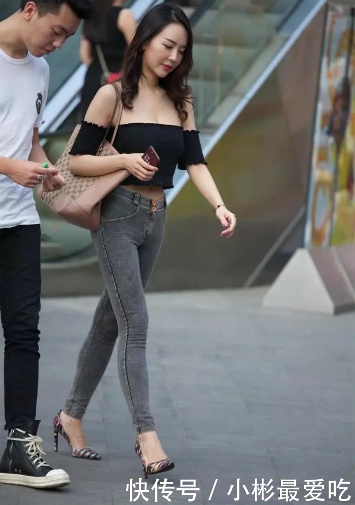 街拍:让你越看心越软的美女