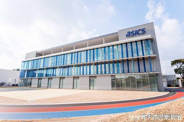 售价|它是耐克的前辈、亚瑟士的父亲,转型做复古休闲鞋售价不到500