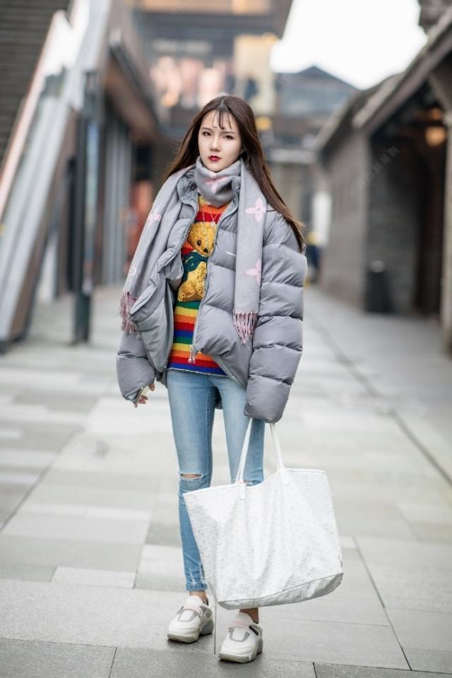 美女 休闲百搭的阔腿裤,美丽大方穿起来很有派头,散发迷人魅力