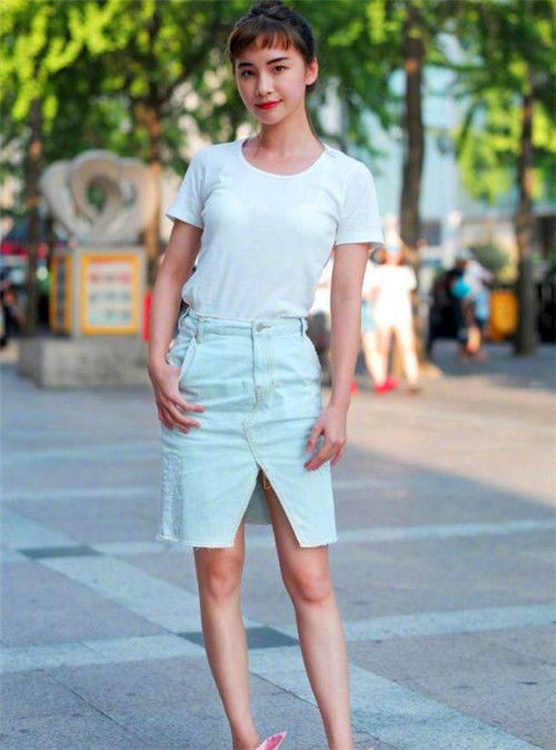 街拍:大衣搭配腰带,提高腰线,穿出完美比例