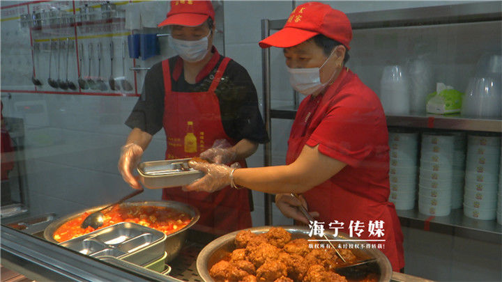 送达|3000多份饭菜安全送达 台风天海宁为老助餐服务不停歇