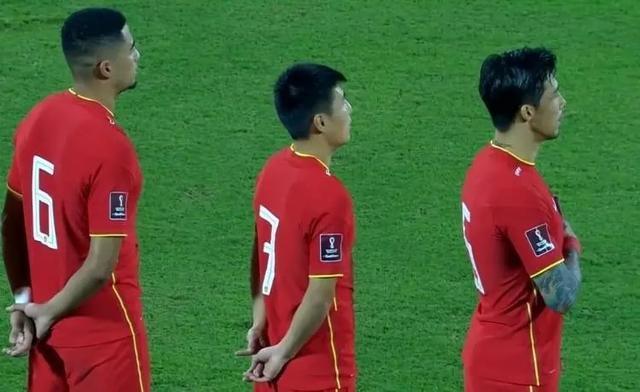 李霄鹏|凌晨0点!北京媒体曝猛料:李霄鹏喜从天降,国足有戏了