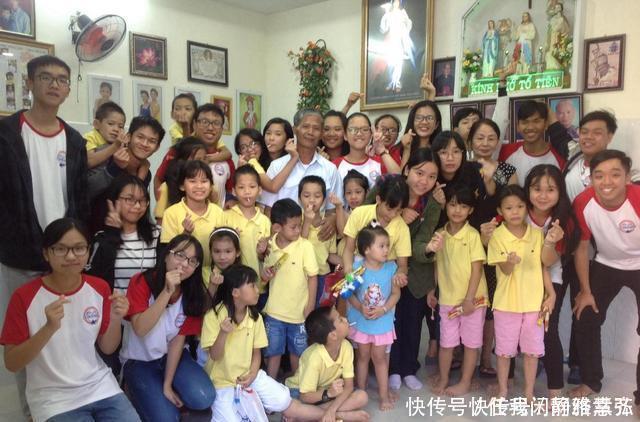 墓碑|他是100个孩子的“父亲”，但他同时亲手埋葬了超过2万名婴儿