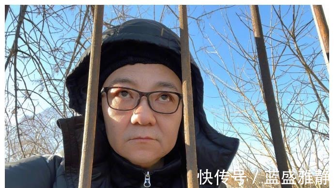 国足|董路解说国足0-2日本太煎熬了!看比赛很难受,想台词儿更难!