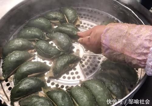 美食小吃|六旬大妈路边卖“它”,成本5毛,卖价2元,三个小时能卖掉4大锅