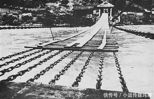 石达开|石达开为什么不夺泸定桥,从此过河呢?