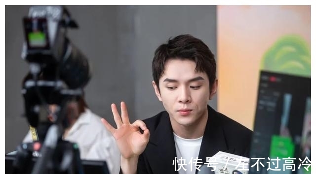 主播|李佳琦一夜卖出106亿，单挑十个skp，我们低估了双十一